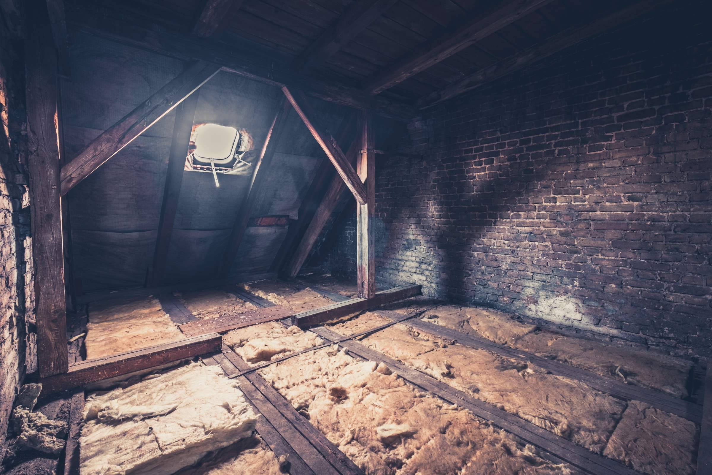 5 Signs It’s Time to Replace Old Insulation