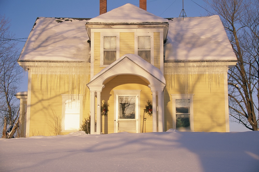 Why Does My Roof Have a Lot of Icicles?